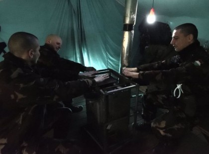 Kitartást ! Köszönjük ,hogy a hazánkat véditek! - 20 fok.... eközben a határon - Megörökítették a határon fagyoskodó honvédjeinket