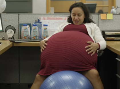 5 éve terhes. Akkor akarja világra hozni a gyereket, amikor az iskolába megy!