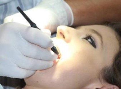 ÁLLAMI TÁMOGATÁSÚ, TELJESEN INGYENES FOGÁSZAT JÖHET A MAGYAR LAKOSSÁGNAK! FONTOS BEJELENTÉS AZ EMBERI ERŐFORRÁSOK MINISZTÉRIUMÁTÓL