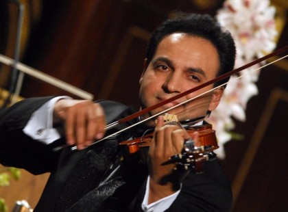 Ma 43 éves Mága Zoltán Prima Primissima díjas magyar hegedűművész ! Isten éltesse!Köszöntsük őt sok lájkkal