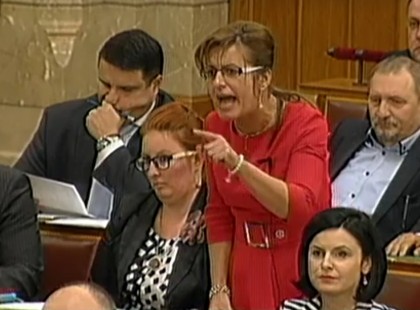 Ha egy gyerek éhezik, az mindig a felnőttek a felelőssége és az adott kormánynak a felelőssége! - videó