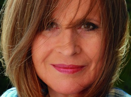 Ma 71 éves Koncz Zsuzsa Kossuth-díjas előadóművész .Isten éltesse! Köszöntsük sok lájkkal!