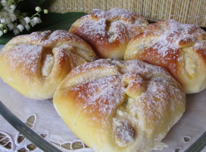 Így készül a legfinomabb túrós táska!