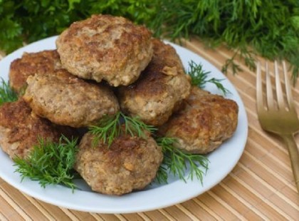 Burgonyás májfasírt – Bármilyen főzelékre kiadós, olcsó feltét!