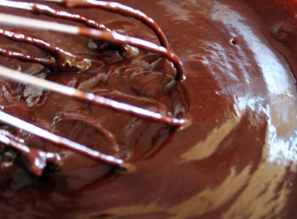 Csokoládémáz vagy kakaóbevonat tortákhoz – Többszörösen kipróbált recept!