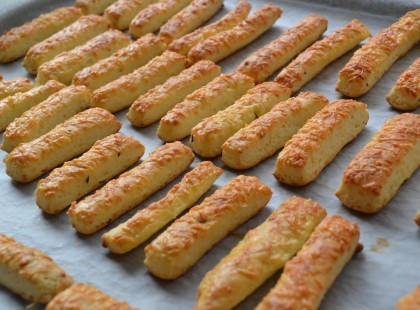 Filléres omlós sajtos rúd vagy lapocska locsolóknak!