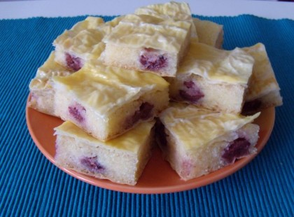 Grízes-meggyes rétes – Gyorsan összedobható, nagyon finom édesség!