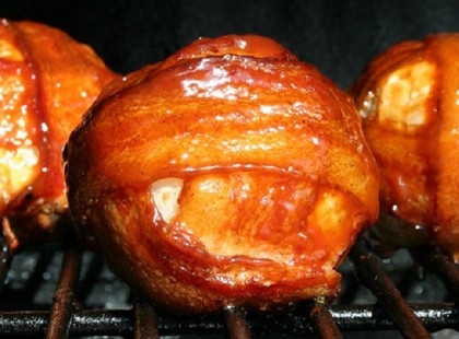 Hagymába és baconbe göngyölt húsgolyók, a férjek kedvence!