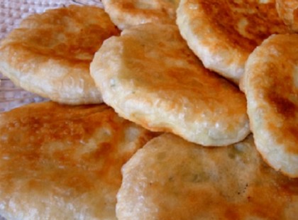 Lángoska a legolcsóbb laktató finomság, kelesztés és élesztő nélkül!