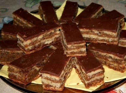 Mámorító almás zserbó – A végeredmény isteni finom lett!