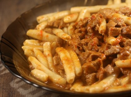 Pörkölt tésztával, olcsó, finom és nagyon könnyű recept!