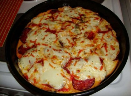 Sajtos mozzarellás pizza egy tucat száraz kenyérből!