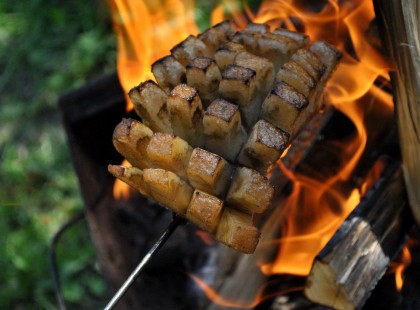 Szalonnasütés nyárson, nem múlhat el nyár nélküle!