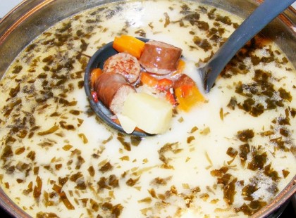 Tárkonyos kolbászleves, olcsó laktató és villámgyorsan elkészíthető!