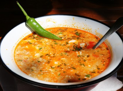 Tejfölös savanyú leves, a bevált vidéki recept!