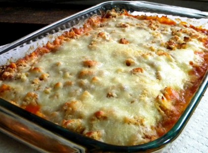 Tejfölös-sertéspörköltös rakott omlett vacsorára! Egyszerű és nagyon finom!