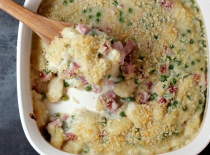 Tepsiben sült vegyes egytál – úgy gondolom, ebből a műfajból sosem elég. :)