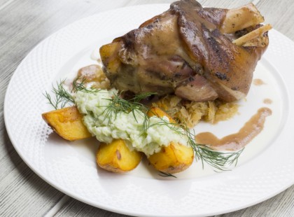 Tormás sertéscsülök, a hús omlós és finom, a szósz fergeteges!