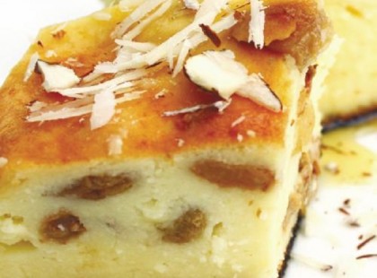 Túrós szelet, vékony tészta jó sok töltelékkel!