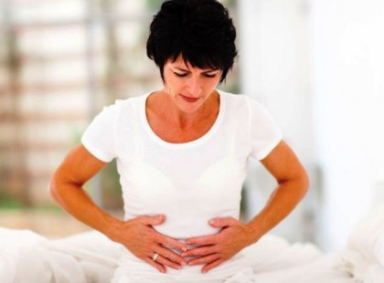 Itt vannak a csendes szívroham jelei, és ami megkülönbözteti a gyomorégéstől