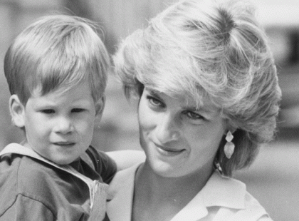 Nyilvánosságra hozták! Diana hercegnő elárulta, ki Harry herceg apja! De van itt más is...