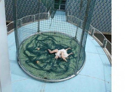 Itt vannak a fotók a londoni lezuhant angyalról