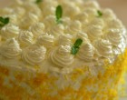 Citromkrémtorta, varázslatos finomság, jó sok krémmel!