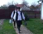 Ilyen egy igazi, hamisítatlan Húsvéti ünnep!! Kár, hogy kezd kimenni már a divatból.....
