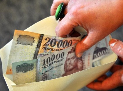 700 betegség után jár idén havi rendszeres támogatás! Több ezer forint jár neked is ha az itt szereplő betegégek bármelyikében szenvedsz!