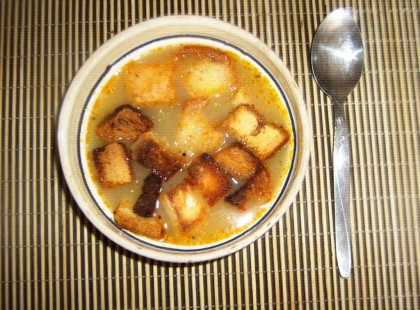 15 perc és kész is a köményes vagy rántott leves – Egyszerű, gyors és finom!