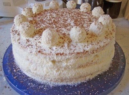 BÖGRÉS RAFFAELLO TORTA, EZ TÉNYLEG OLYAN FINOM, MINT A RAFFAELLO GOLYÓK!