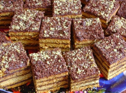 Bögrés diós szelet, csokoládés diós krémmel, húsvétra!