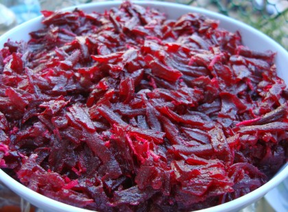 Céklából készül a legfinomabb saláta! – Ennek te sem tudnál ellenállni!