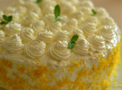 Citromkrémtorta, varázslatos finomság, jó sok krémmel!
