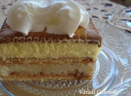 Csodálatos pudingos-grízes vajas kekszes sütemény!