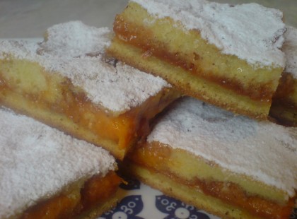 Egy remek barackos szelet, nagyi módra! Olcsó finomság könnyedén!