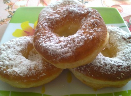 Egyszer kelt fánk – A lyukakba lekvárt vagy nutellát is tehetünk!