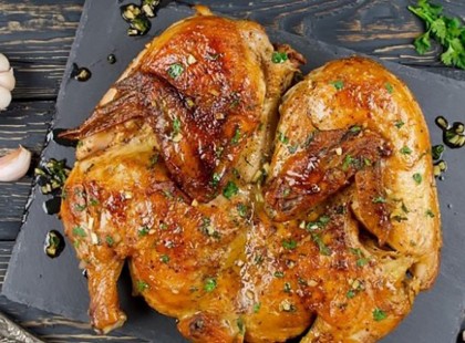 Ennél ízletesebb csirkét, még biztosan nem kóstoltál! Szinte elolvad a szádban olyan omlós!