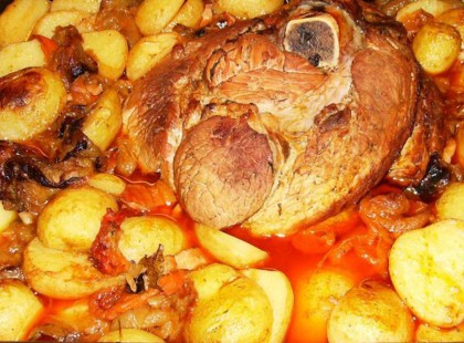 Fejedelmi sült sertés burgonyával – Tényleg finom, szaftos, omlós!