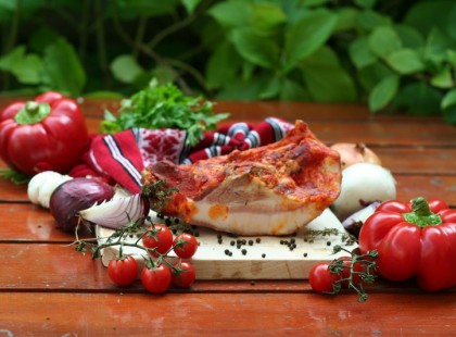 Fokhagymás abált tokaszalonna és gyorsan füstölt karaj – mert a házi az igazi!