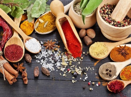 Fűszerlexikon (fűszerek listája) – tégy minden ételt ellenállhatatlanná!