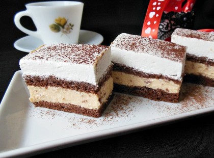 Habos karamellás szelet, finomabb mint az emeletes élvezet!