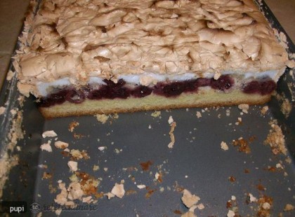 Habos meggyes kocka (60 db) Kipróbáltam, nagyon finom lett!