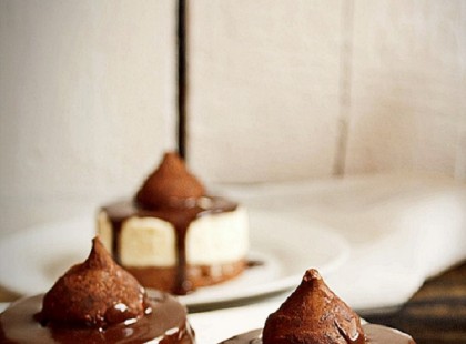 Karácsonyi fehér csokoládéhabos finomság, csokoládéval leöntve!