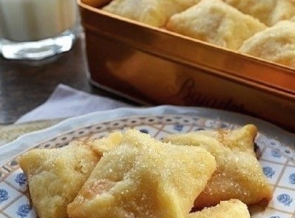 Karácsonyi lekváros táskák, szinte maguktól elkészülnek ezek a finom kis apróságok!