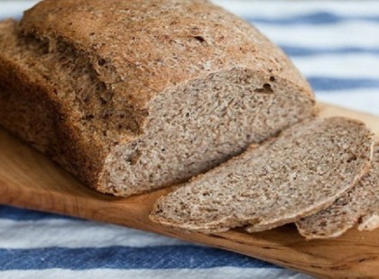 Készítsd el az egészséges kenyerét, ami csökkenti a koleszterin és a vércukorszintet!