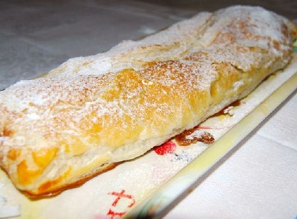 Kindli mákkal, vagy dióval, mazsolával dúsítva – még a kalácsnál is finomabb!