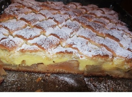 Mámorító vaníliapudingos almás szelet, őrületes jó volt, csípnéd :-)