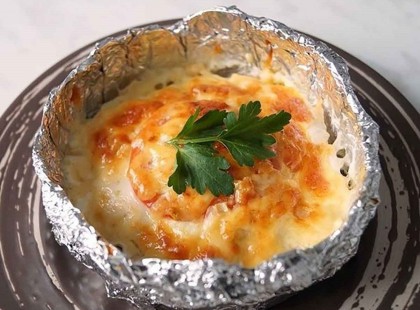 Meglepetés csirke sajtosan, ínyenc szósszal! 30 perc alatt elkészítheted életed legízletesebb csirkéjét!