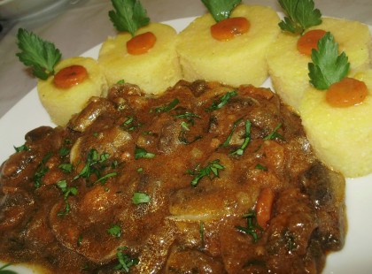 Meglepetés puliszka, egytálételként és köretként is remek!